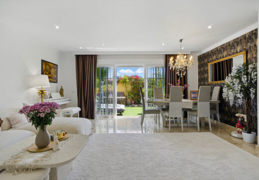 Four bedroom beautifully reformed south facing townhouse in a gated residential community in Calahonda