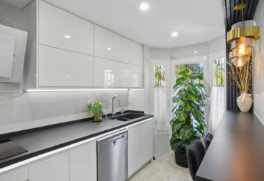 Four bedroom beautifully reformed south facing townhouse in a gated residential community in Calahonda