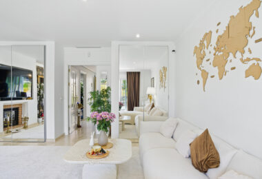 Four bedroom beautifully reformed south facing townhouse in a gated residential community in Calahonda