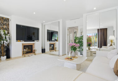 Four bedroom beautifully reformed south facing townhouse in a gated residential community in Calahonda