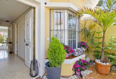 Four bedroom beautifully reformed south facing townhouse in a gated residential community in Calahonda