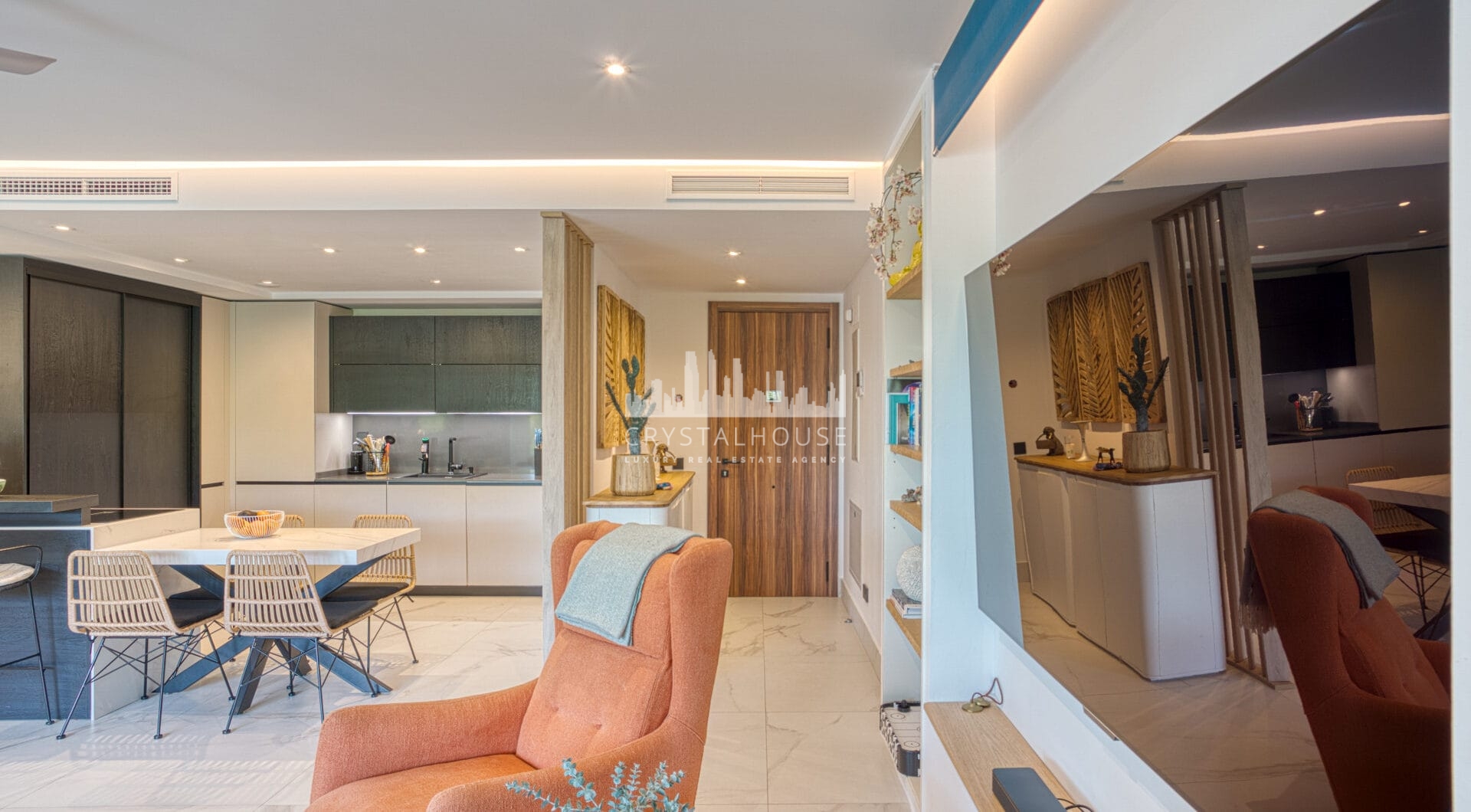 Stylish, three bedroom apartment located in a newly built gated community of San Pedro playa