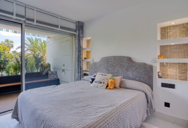 Stylish, three bedroom apartment located in a newly built gated community of San Pedro playa