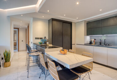 Stylish, three bedroom apartment located in a newly built gated community of San Pedro playa