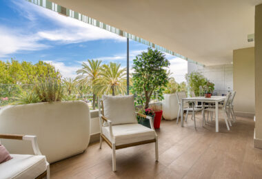 Stylish, three bedroom apartment located in a newly built gated community of San Pedro playa