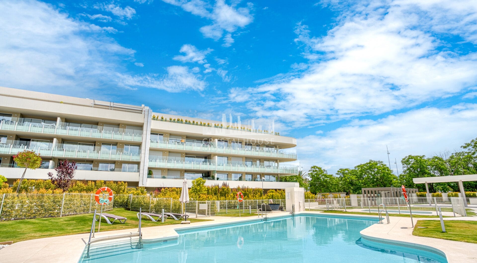Stylish, three bedroom apartment located in a newly built gated community of San Pedro playa