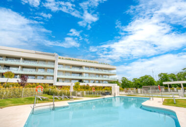 Stylish, three bedroom apartment located in a newly built gated community of San Pedro playa