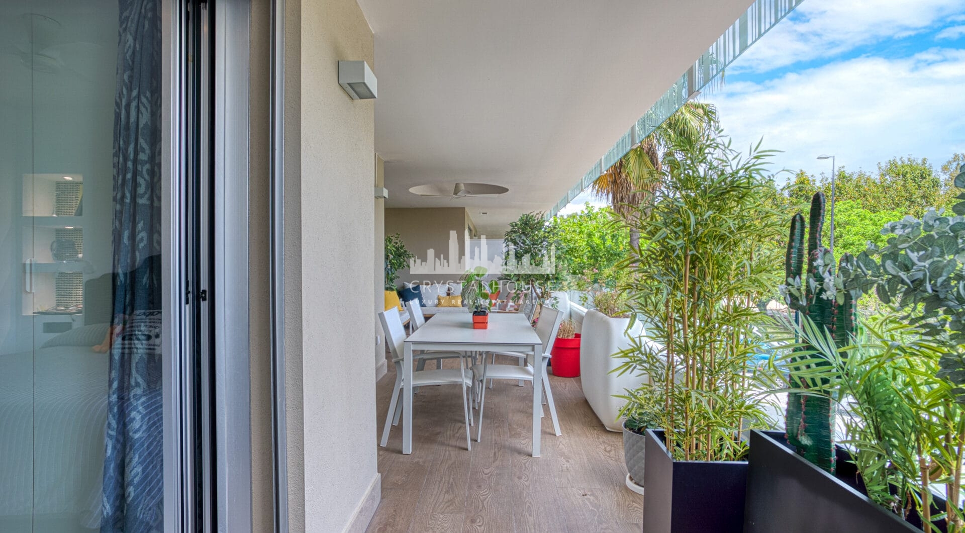 Stylish, three bedroom apartment located in a newly built gated community of San Pedro playa