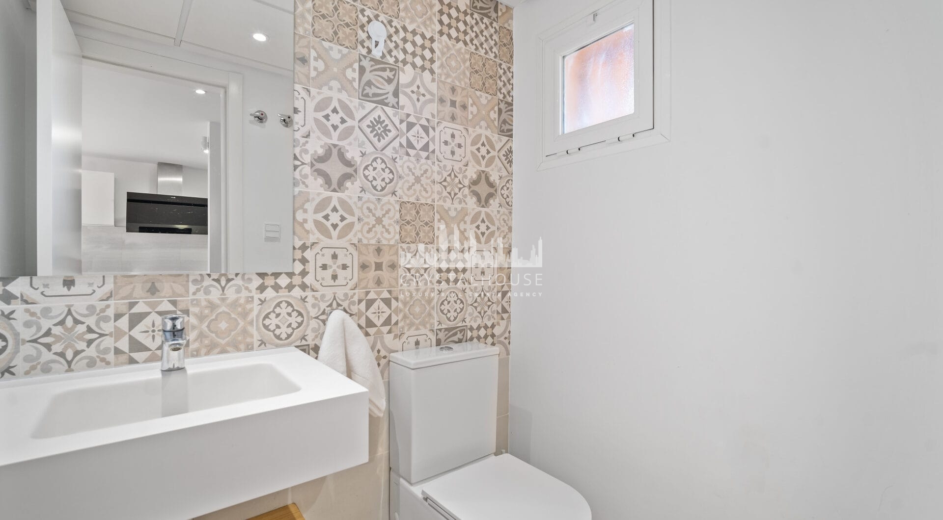 Superb three bedroom, south facing townhouse in Paraiso Bellevue, in El Paraiso on the New Golden Mile