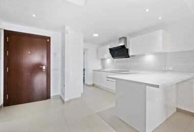 Superb three bedroom, south facing townhouse in Paraiso Bellevue, in El Paraiso on the New Golden Mile