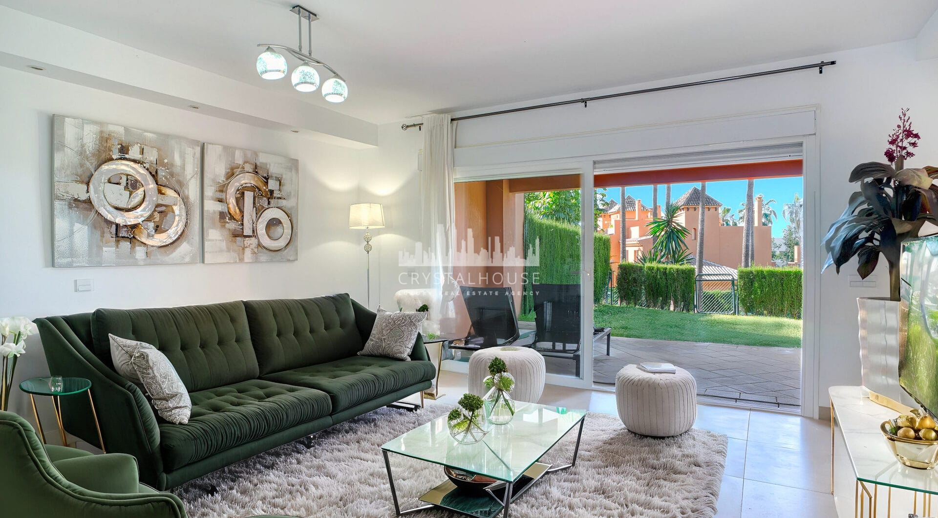 Superb three bedroom, south facing townhouse in Paraiso Bellevue, in El Paraiso on the New Golden Mile