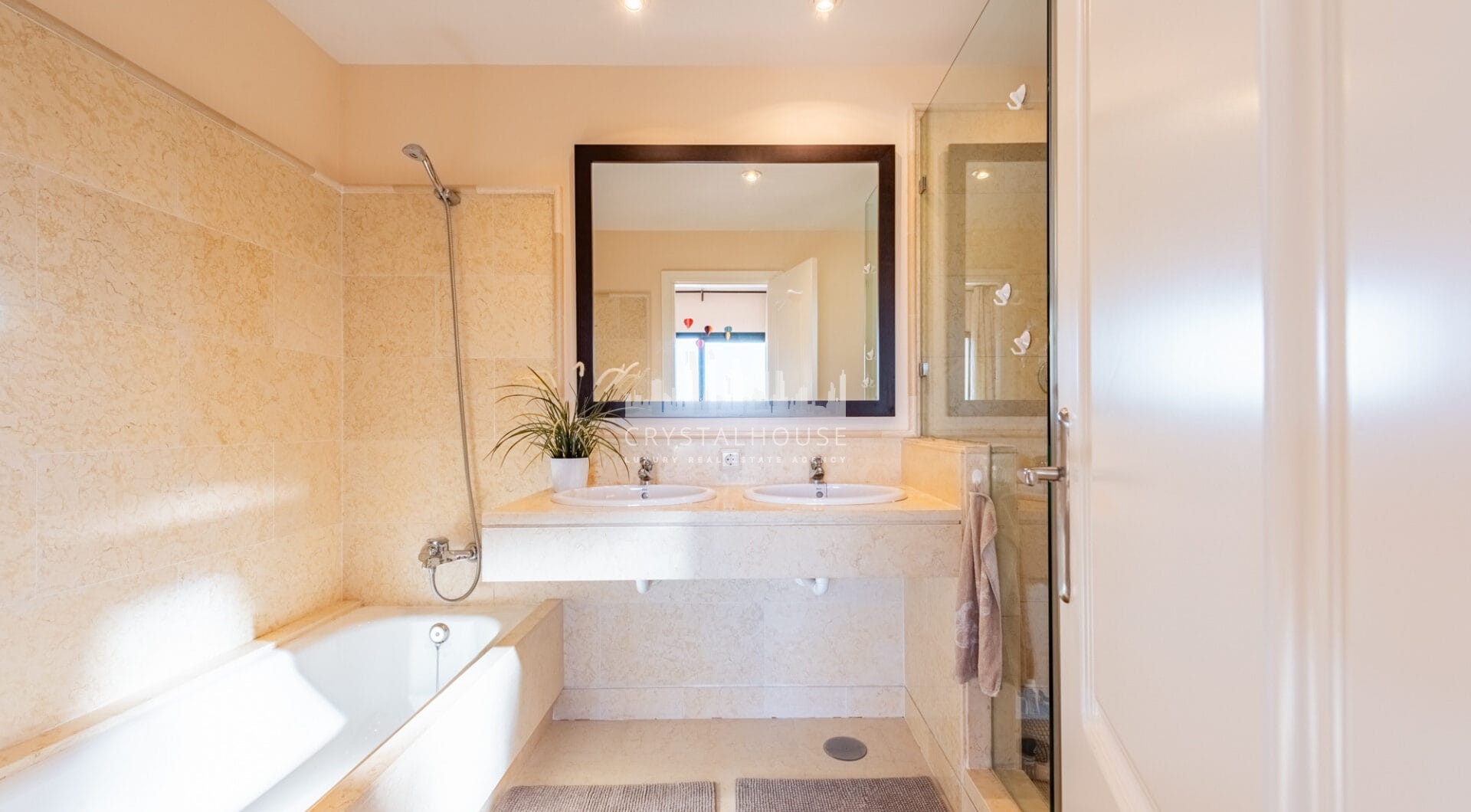 Beautiful Apartment in Capanes del Golf – A Lifestyle of Comfort and Prestige