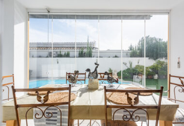 Modern Beachside Villa with Sea Views – New Golden Mile, Estepona