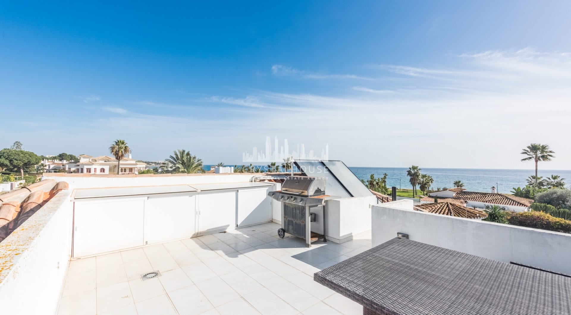 Modern Beachside Villa with Sea Views – New Golden Mile, Estepona