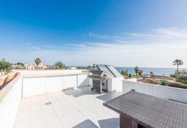 Modern Beachside Villa with Sea Views – New Golden Mile, Estepona