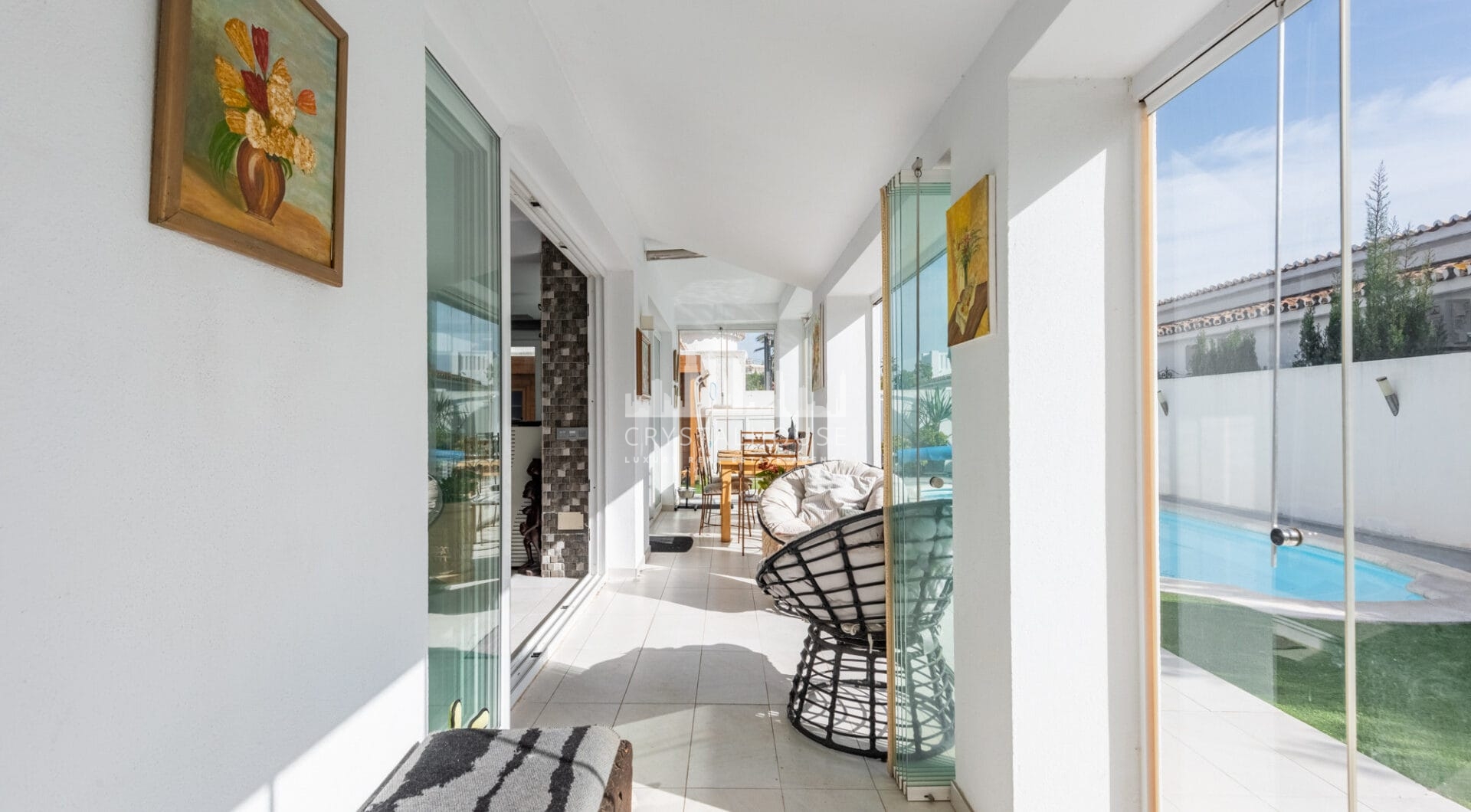 Modern Beachside Villa with Sea Views – New Golden Mile, Estepona
