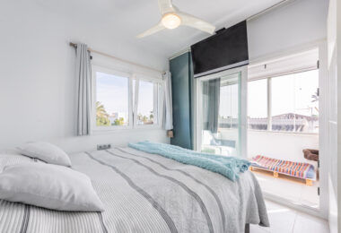 Modern Beachside Villa with Sea Views – New Golden Mile, Estepona