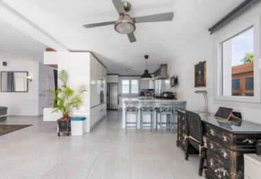 Modern Beachside Villa with Sea Views – New Golden Mile, Estepona