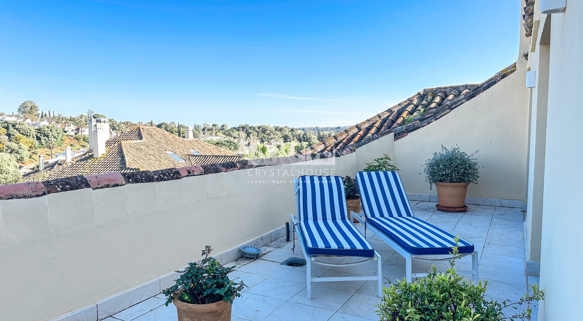 Duplex Penthouse for Sale in Valgrande, Sotogrande – South-East Facing with Large Terraces and Maximum Privacy