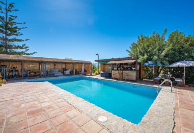Lovely family country property in Pizarra