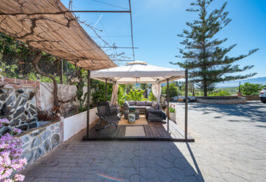 Lovely family country property in Pizarra