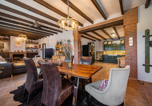 Lovely family country property in Pizarra