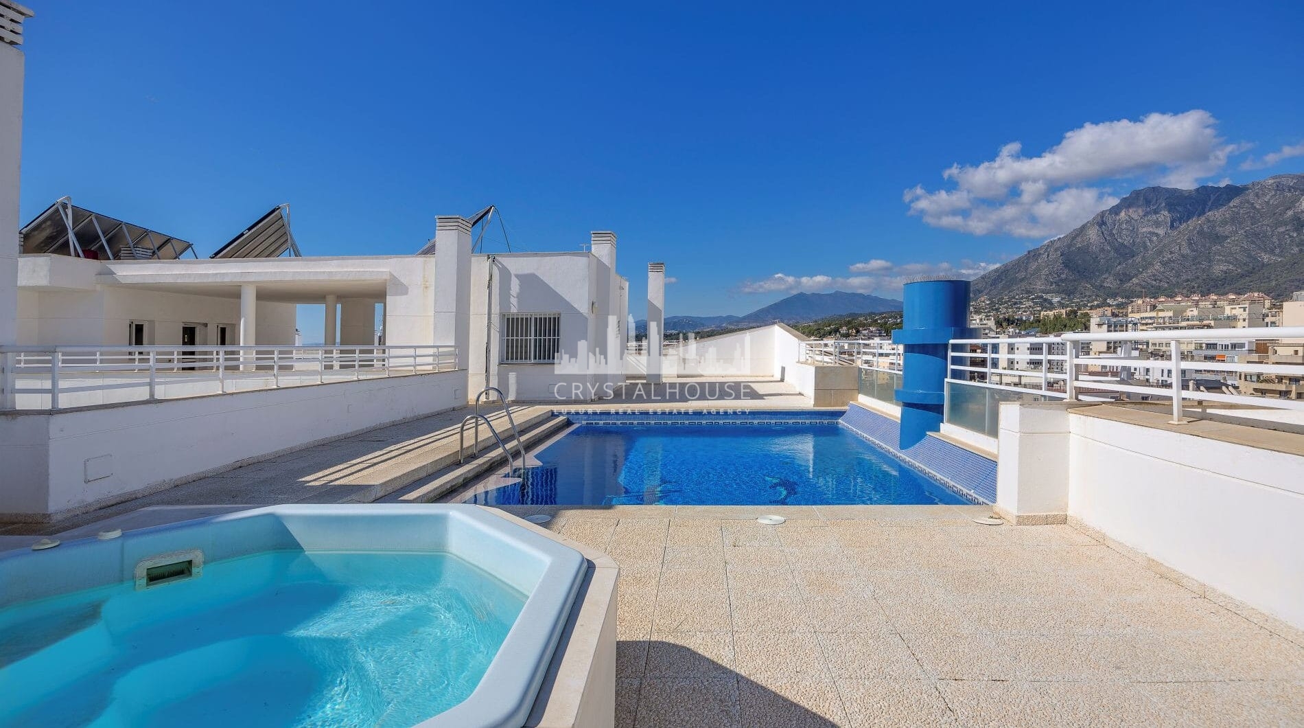 New Luxury Apartment – 122m² in the Heart of Marbella (Avenida del Mar), Fully Renovated.