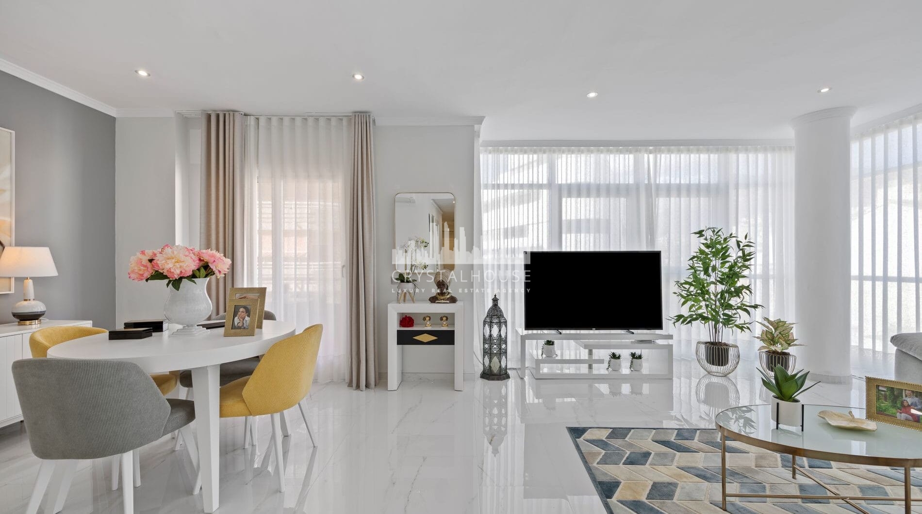 New Luxury Apartment – 122m² in the Heart of Marbella (Avenida del Mar), Fully Renovated.