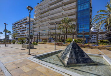 New Luxury Apartment – 122m² in the Heart of Marbella (Avenida del Mar), Fully Renovated.