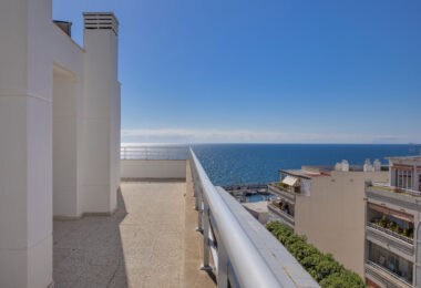 New Luxury Apartment – 122m² in the Heart of Marbella (Avenida del Mar), Fully Renovated.