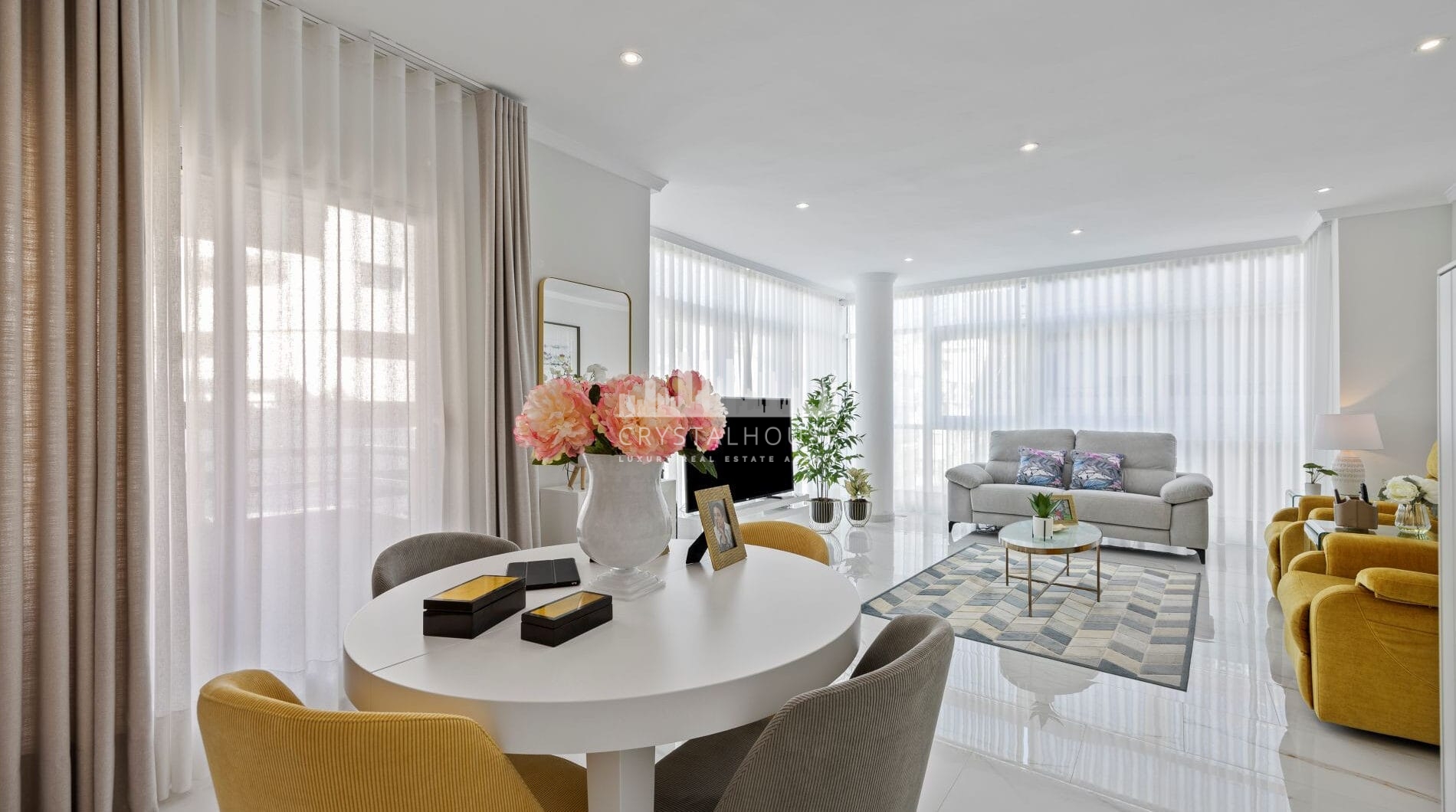 New Luxury Apartment – 122m² in the Heart of Marbella (Avenida del Mar), Fully Renovated.