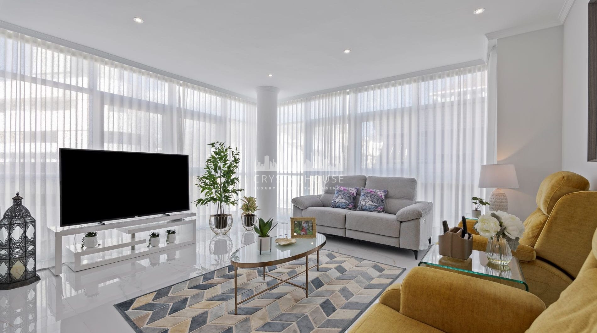 New Luxury Apartment – 122m² in the Heart of Marbella (Avenida del Mar), Fully Renovated.