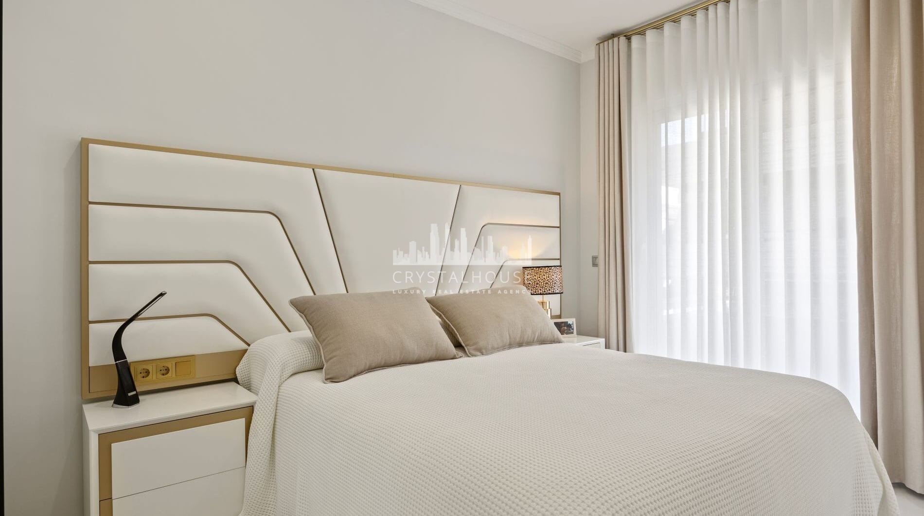 New Luxury Apartment – 122m² in the Heart of Marbella (Avenida del Mar), Fully Renovated.