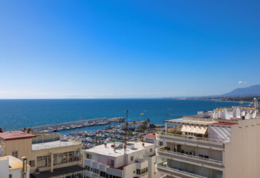 New Luxury Apartment – 122m² in the Heart of Marbella (Avenida del Mar), Fully Renovated.