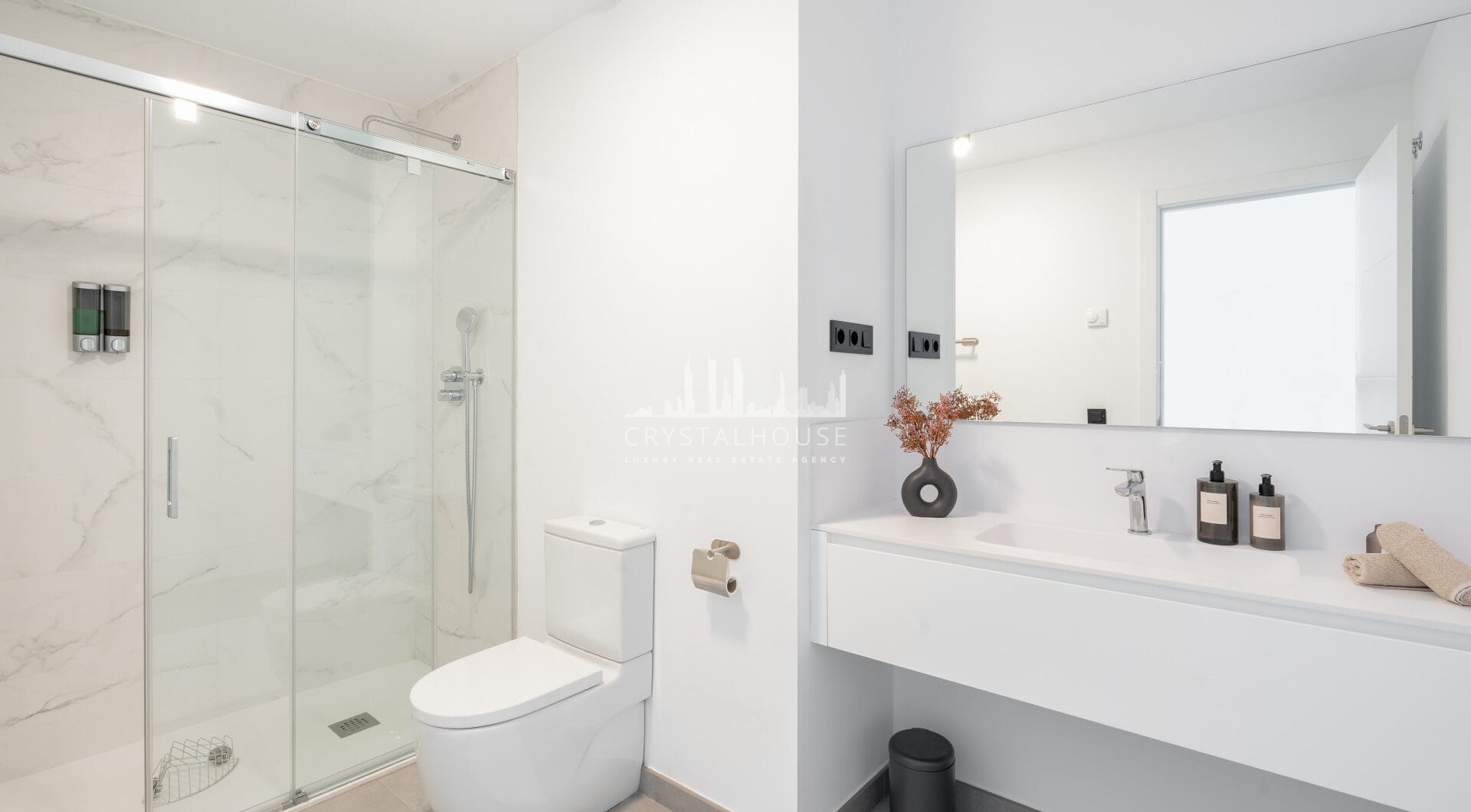 Exclusive Two-Bedroom Apartment in Mirador de Estepona Hills