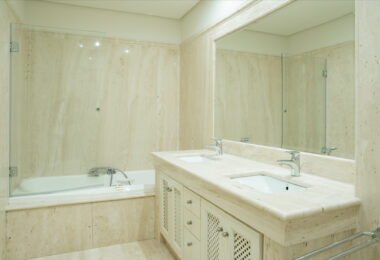 Frontline beach apartment in Doncella Beach, Estepona