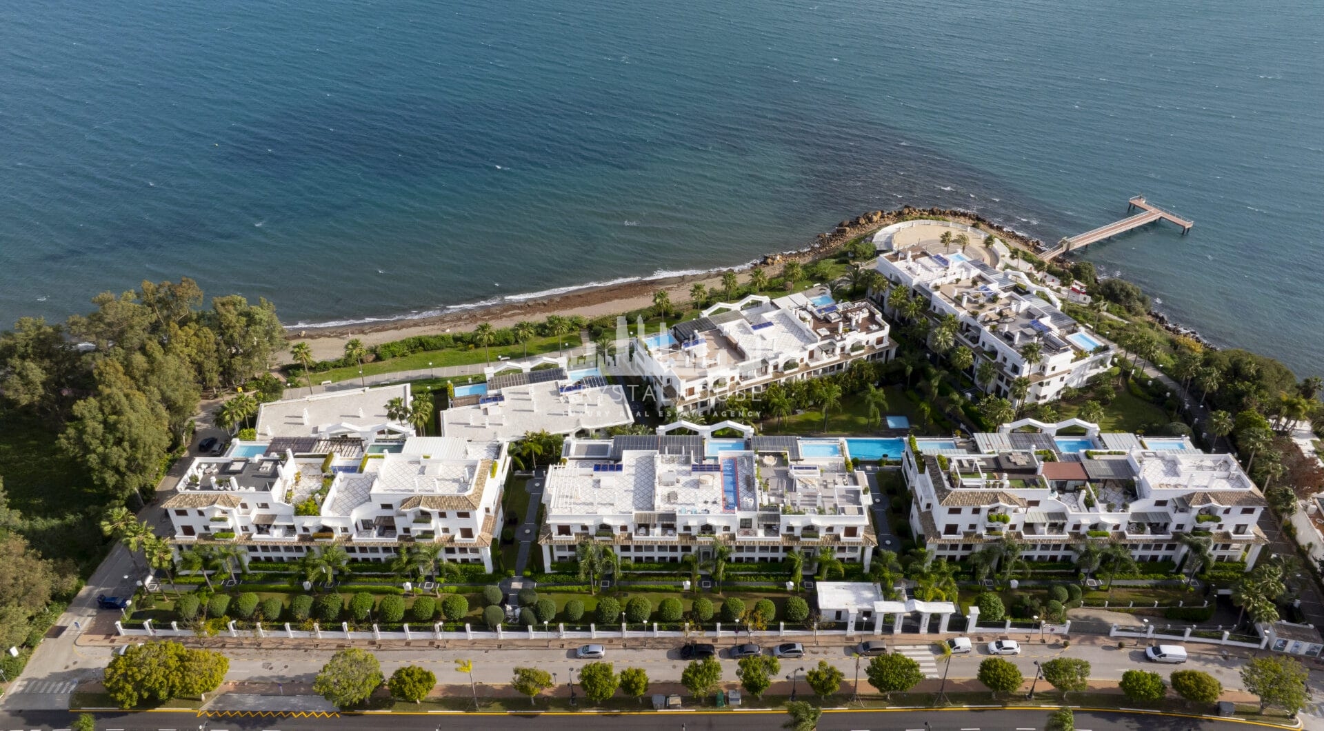 Frontline beach apartment in Doncella Beach, Estepona