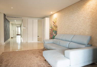 Frontline beach apartment in Doncella Beach, Estepona
