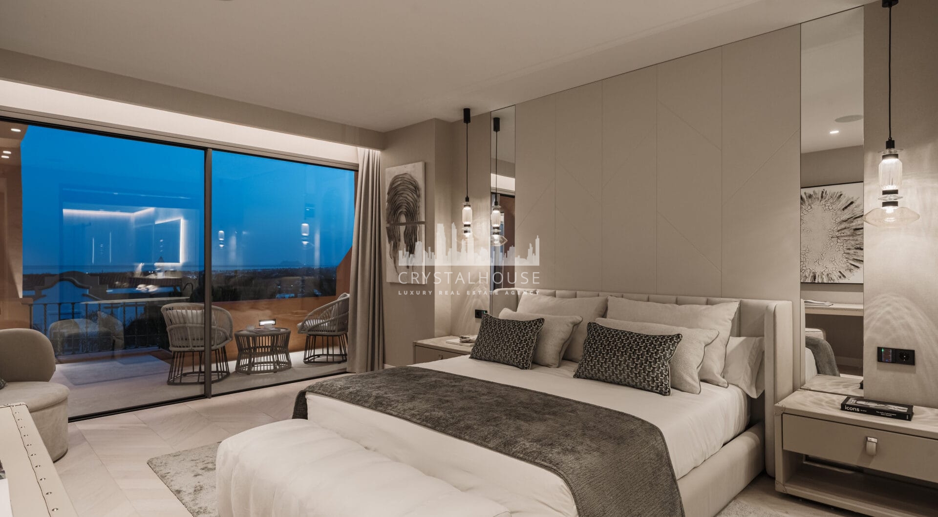 Artful 4-Bedroom Elevated Ground Floor Apartment with Panoramic Sea Views in Les Belvederes, La Cerquilla – Nueva Andalucía