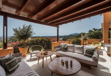 Artful 4-Bedroom Elevated Ground Floor Apartment with Panoramic Sea Views in Les Belvederes, La Cerquilla – Nueva Andalucía