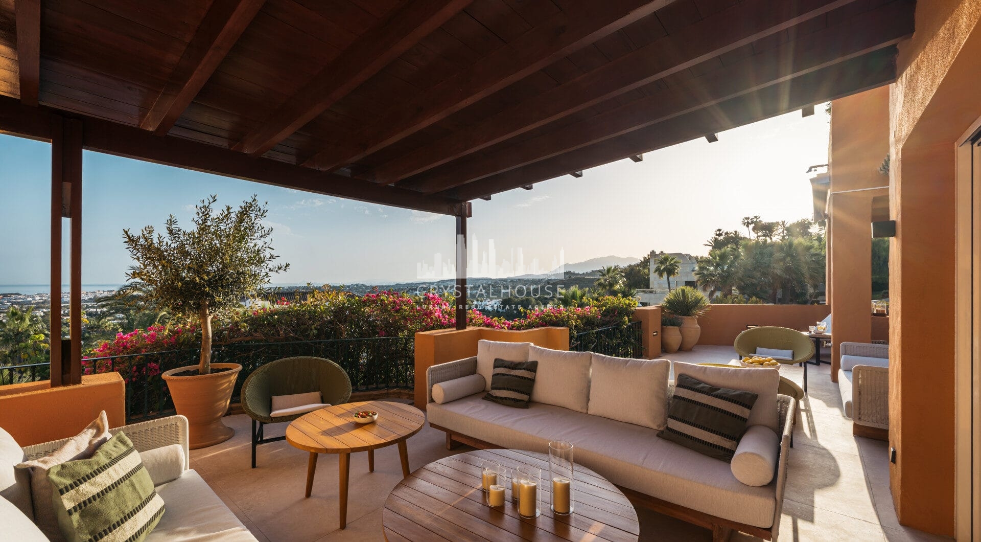 Artful 4-Bedroom Elevated Ground Floor Apartment with Panoramic Sea Views in Les Belvederes, La Cerquilla – Nueva Andalucía