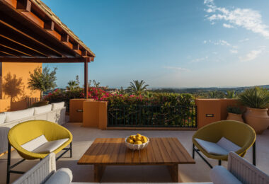 Artful 4-Bedroom Elevated Ground Floor Apartment with Panoramic Sea Views in Les Belvederes, La Cerquilla – Nueva Andalucía