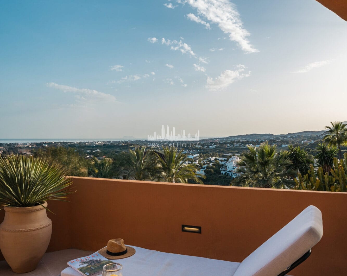 Artful 4-Bedroom Elevated Ground Floor Apartment with Panoramic Sea Views in Les Belvederes, La Cerquilla – Nueva Andalucía