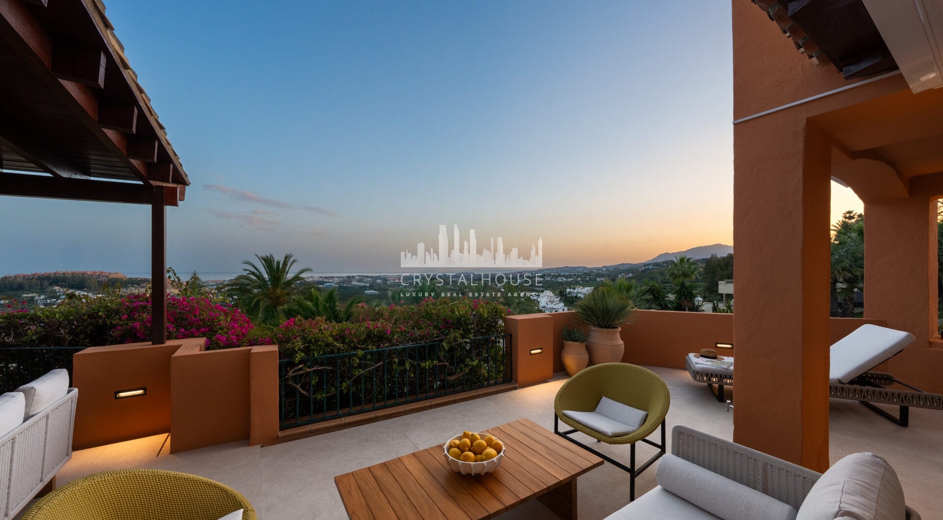 Artful 4-Bedroom Elevated Ground Floor Apartment with Panoramic Sea Views in Les Belvederes, La Cerquilla – Nueva Andalucía