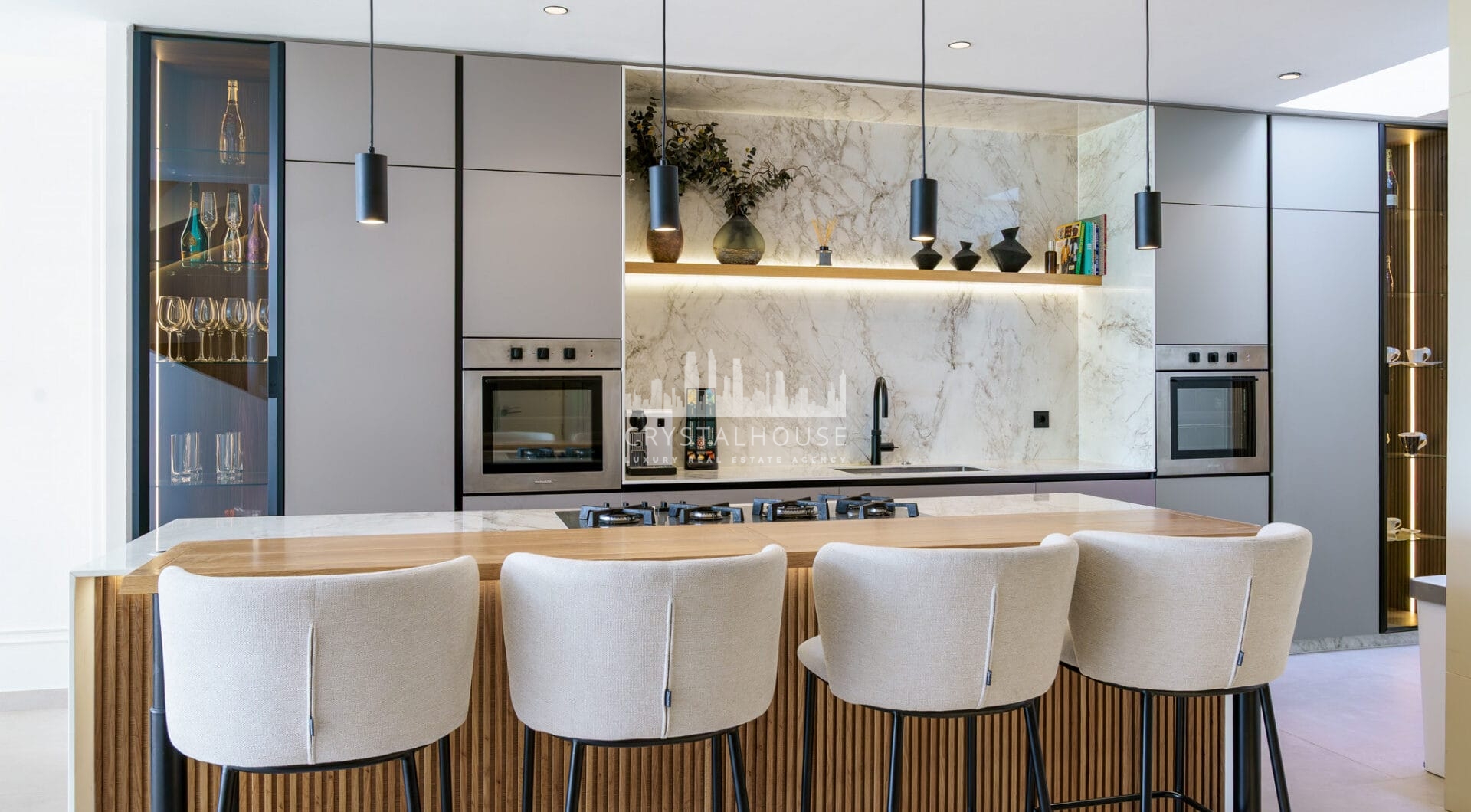 Elegant Renovated Townhouse on Frontline La Quinta Golf with Spectacular Views