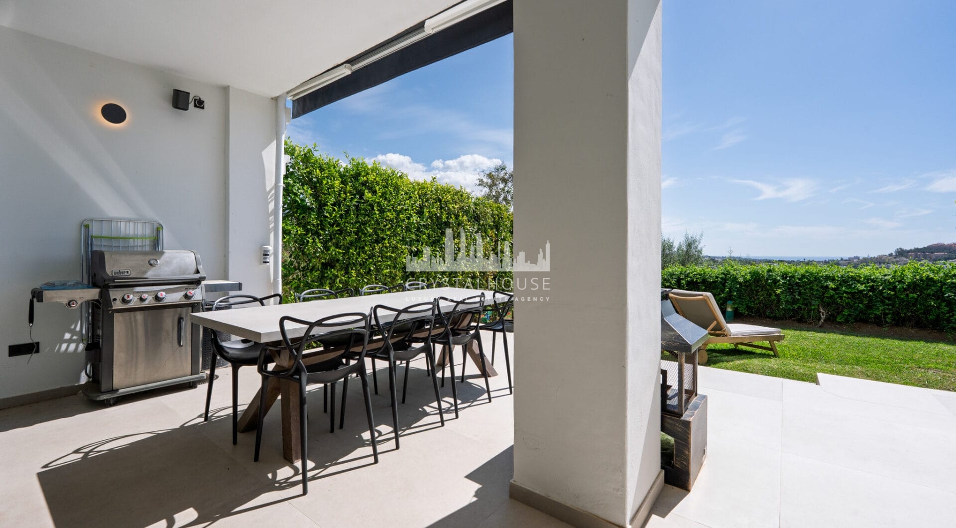 Elegant Renovated Townhouse on Frontline La Quinta Golf with Spectacular Views