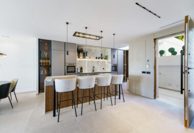 Elegant Renovated Townhouse on Frontline La Quinta Golf with Spectacular Views