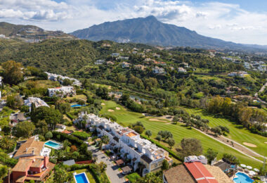 Elegant Renovated Townhouse on Frontline La Quinta Golf with Spectacular Views