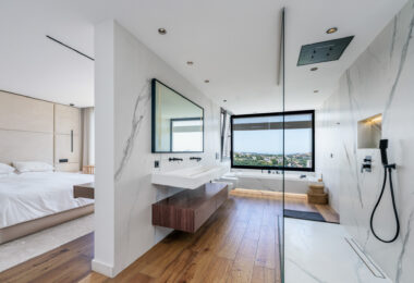 Elegant Renovated Townhouse on Frontline La Quinta Golf with Spectacular Views