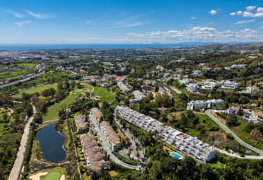 Penthouse in La Quinta with stunning views!